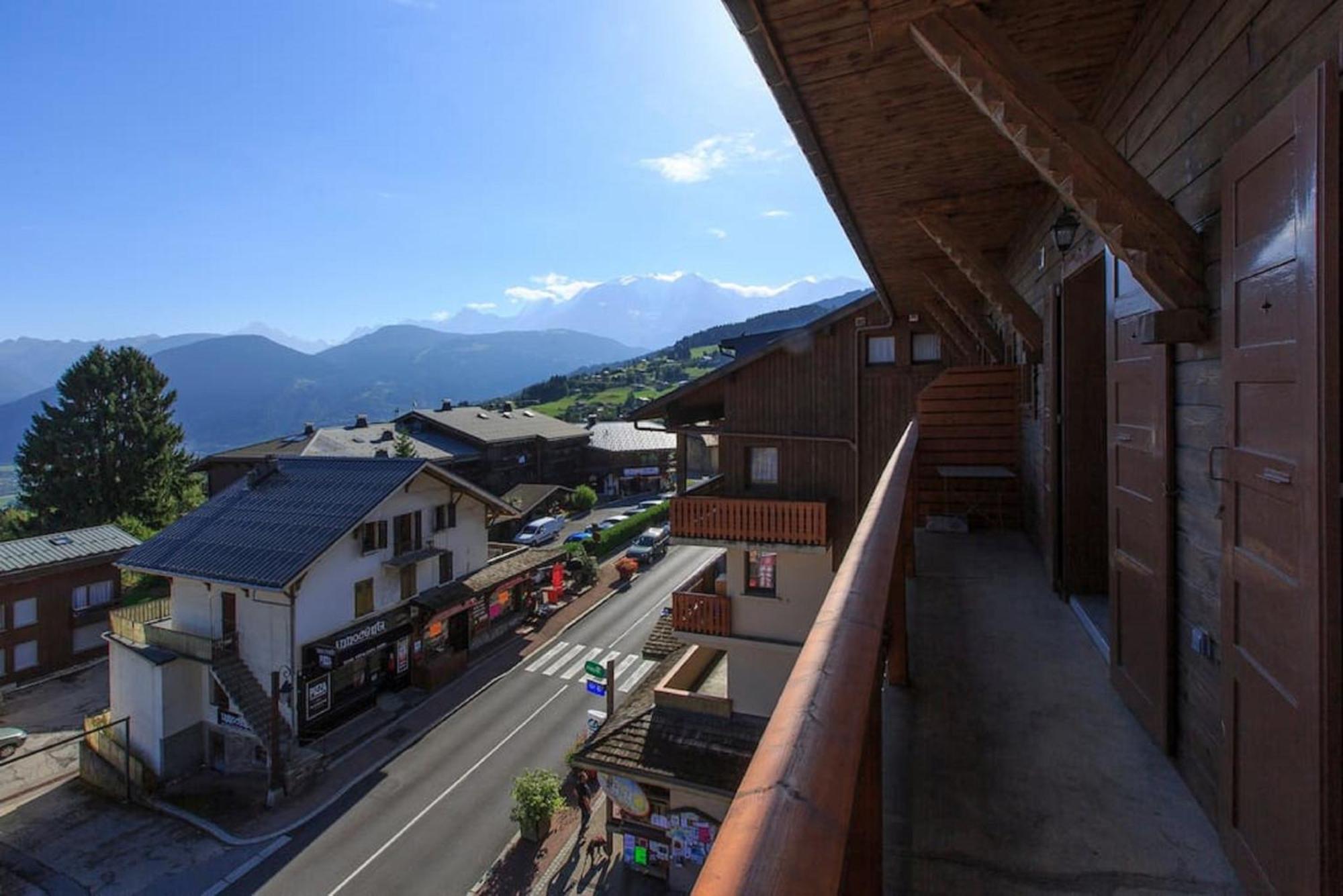 Les Aiguilles De Warens Aparthotel Combloux Exterior foto