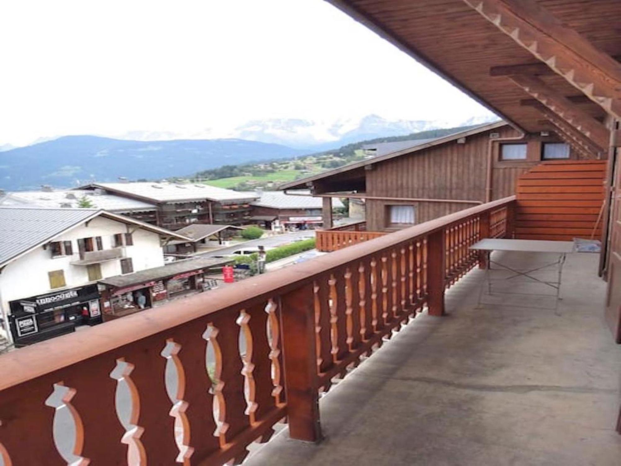 Les Aiguilles De Warens Aparthotel Combloux Exterior foto