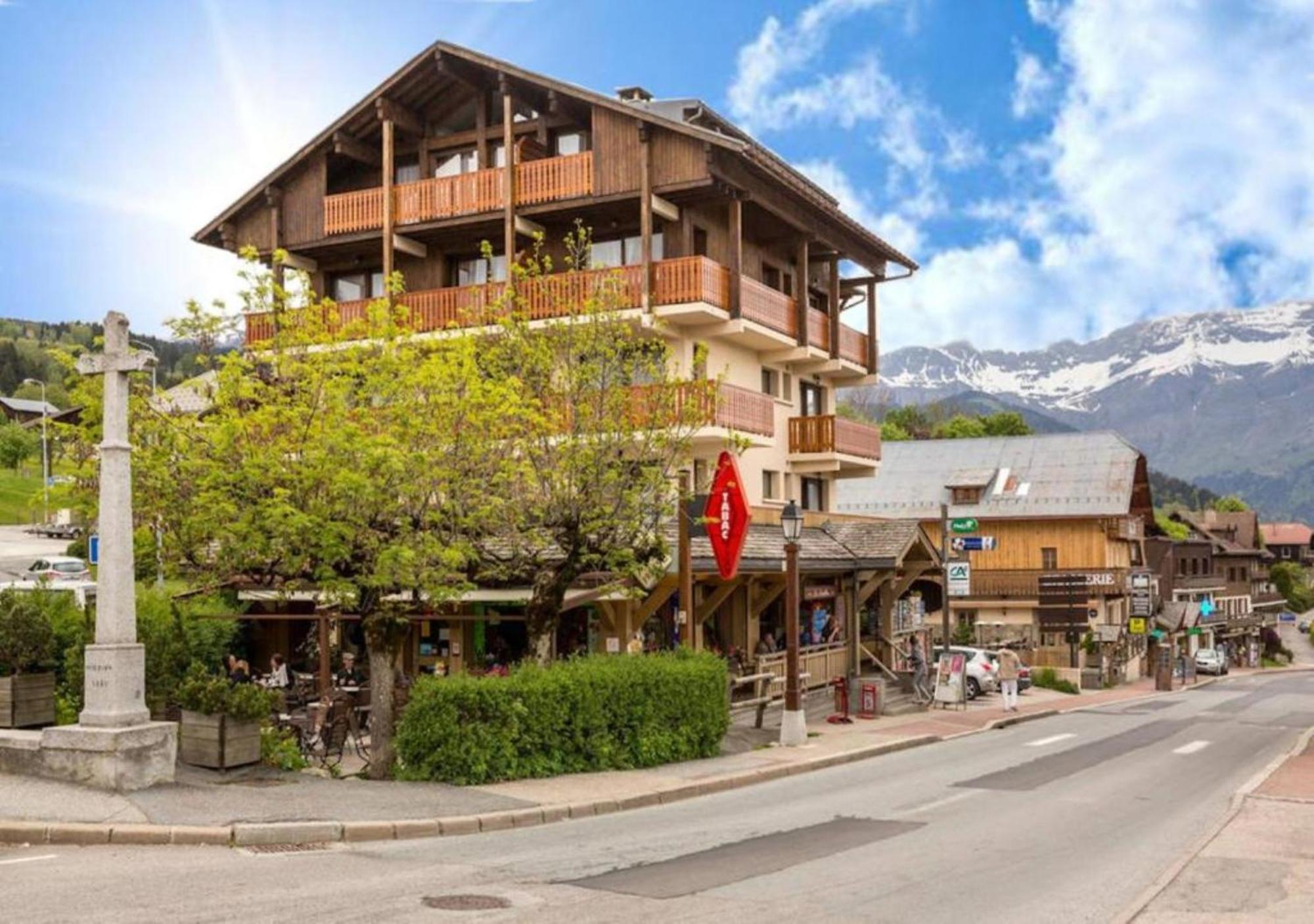 Les Aiguilles De Warens Aparthotel Combloux Exterior foto