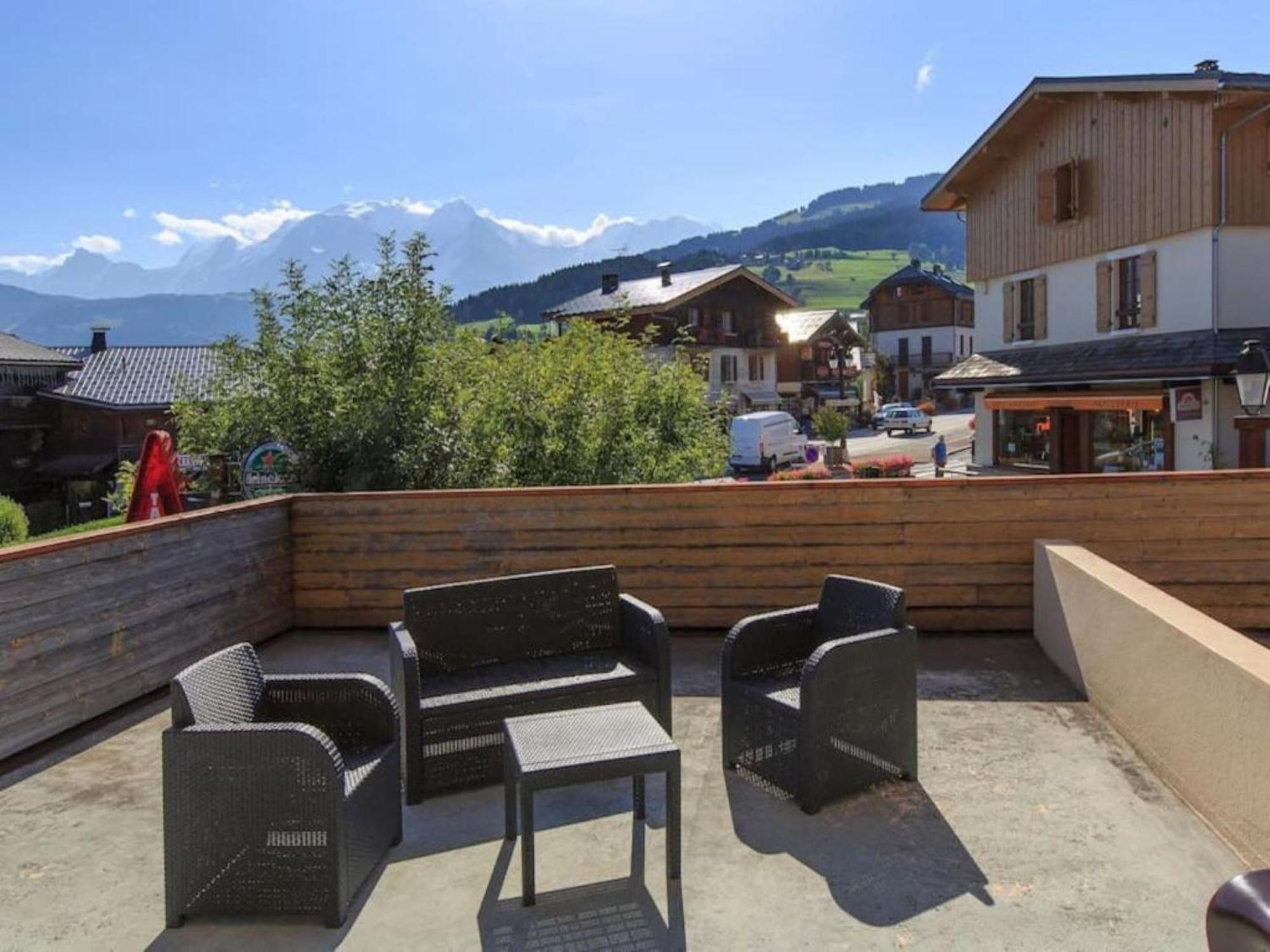 Les Aiguilles De Warens Aparthotel Combloux Exterior foto