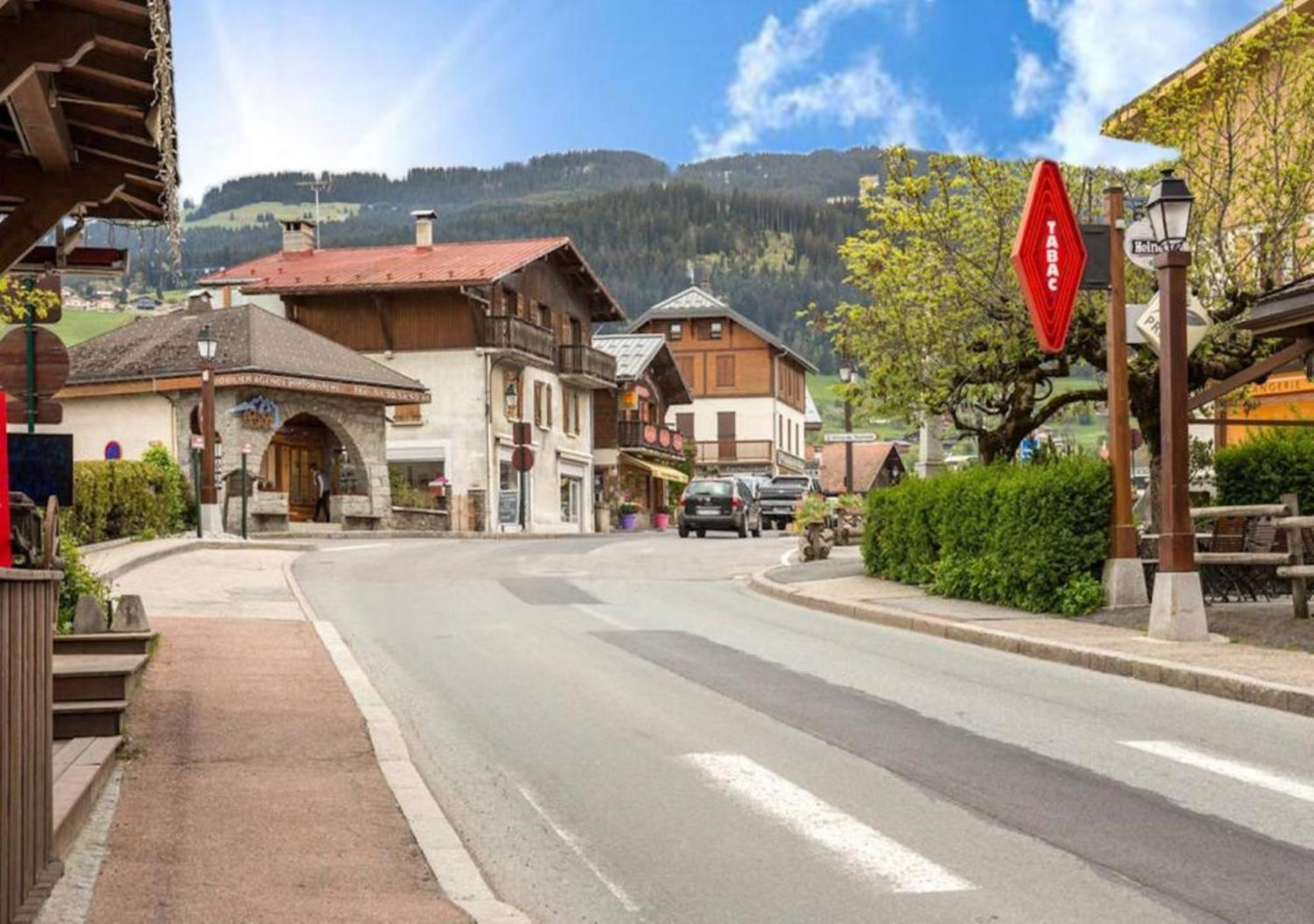 Les Aiguilles De Warens Aparthotel Combloux Exterior foto
