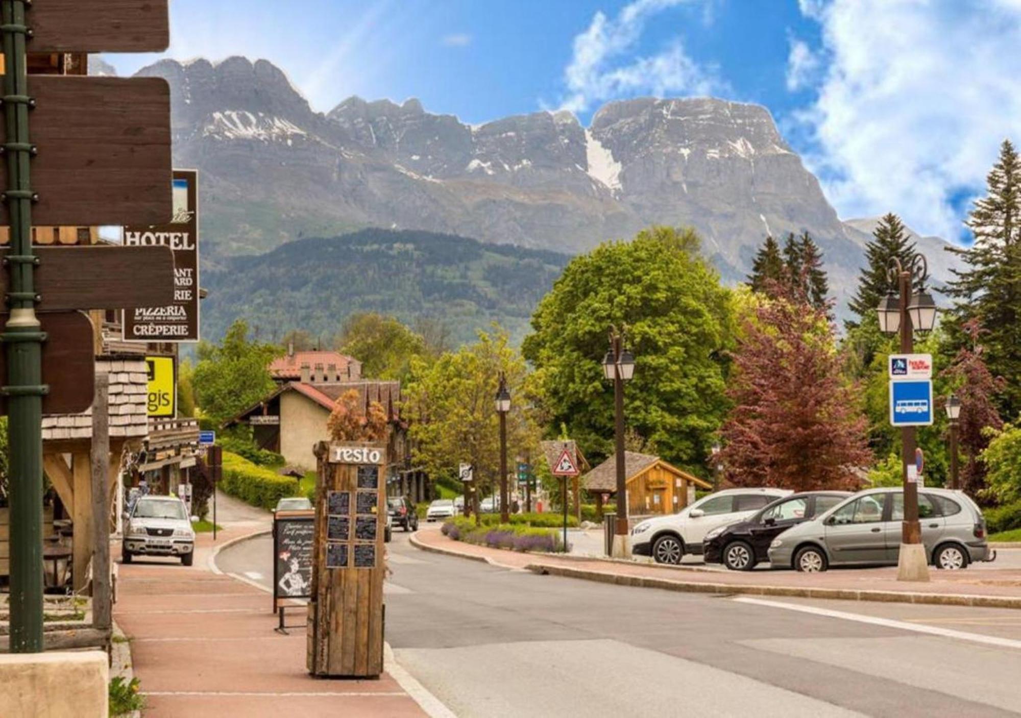 Les Aiguilles De Warens Aparthotel Combloux Exterior foto