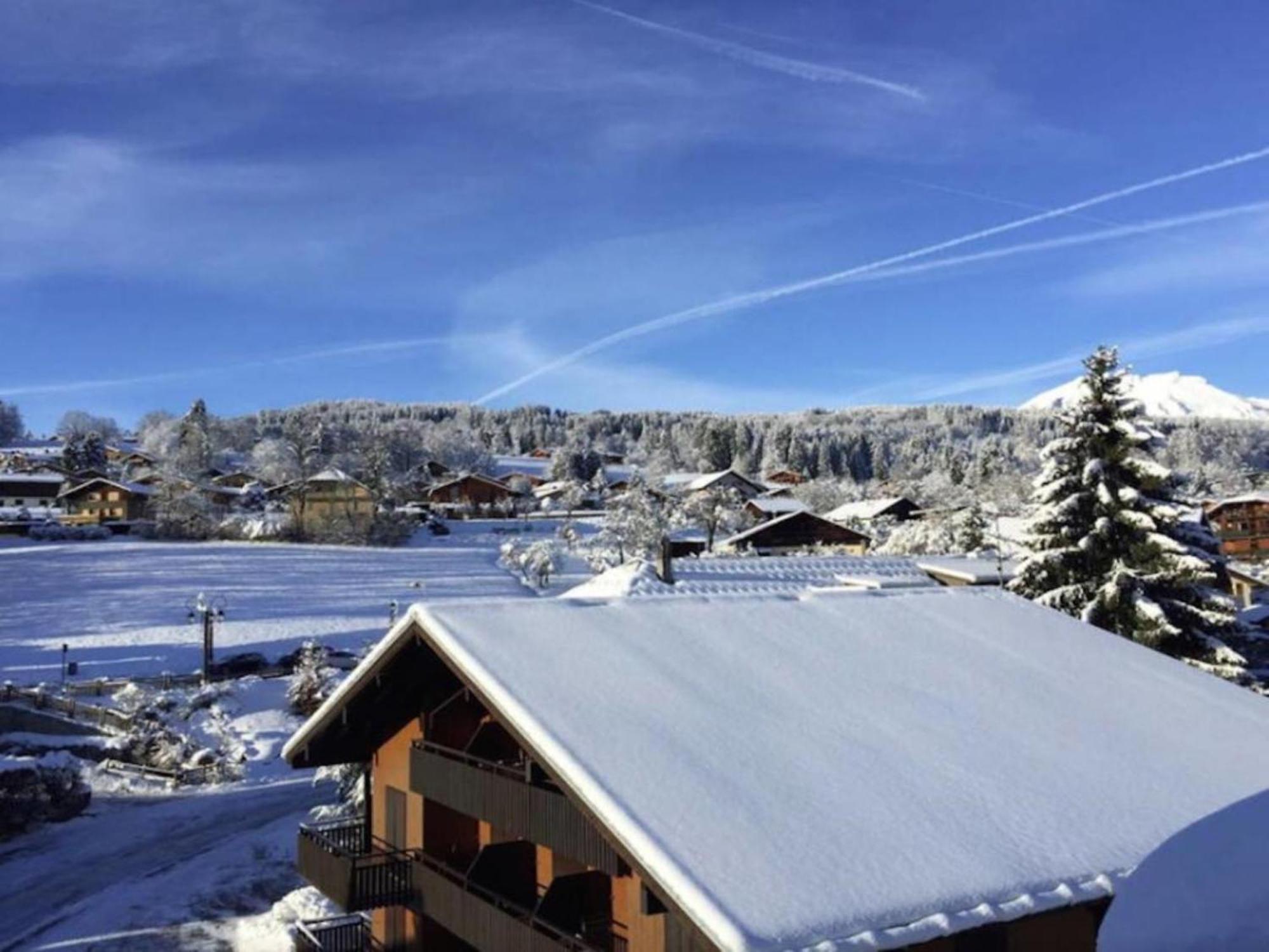 Les Aiguilles De Warens Aparthotel Combloux Exterior foto